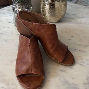 Sofft Brown Leather Open-Toe Mules